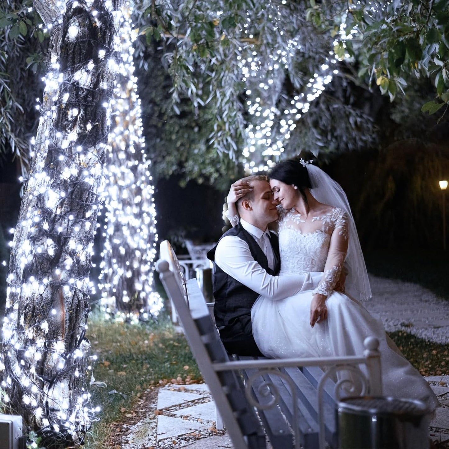 2 Pack Christmas Lights Outdoor, Total 200FT 600LED Christmas String Lights with 8 Modes Waterproof, Green Wire Twinkle Tree Lights for Indoor Patio Xmas Decor, 1 Pack Blue & 1 Pack White