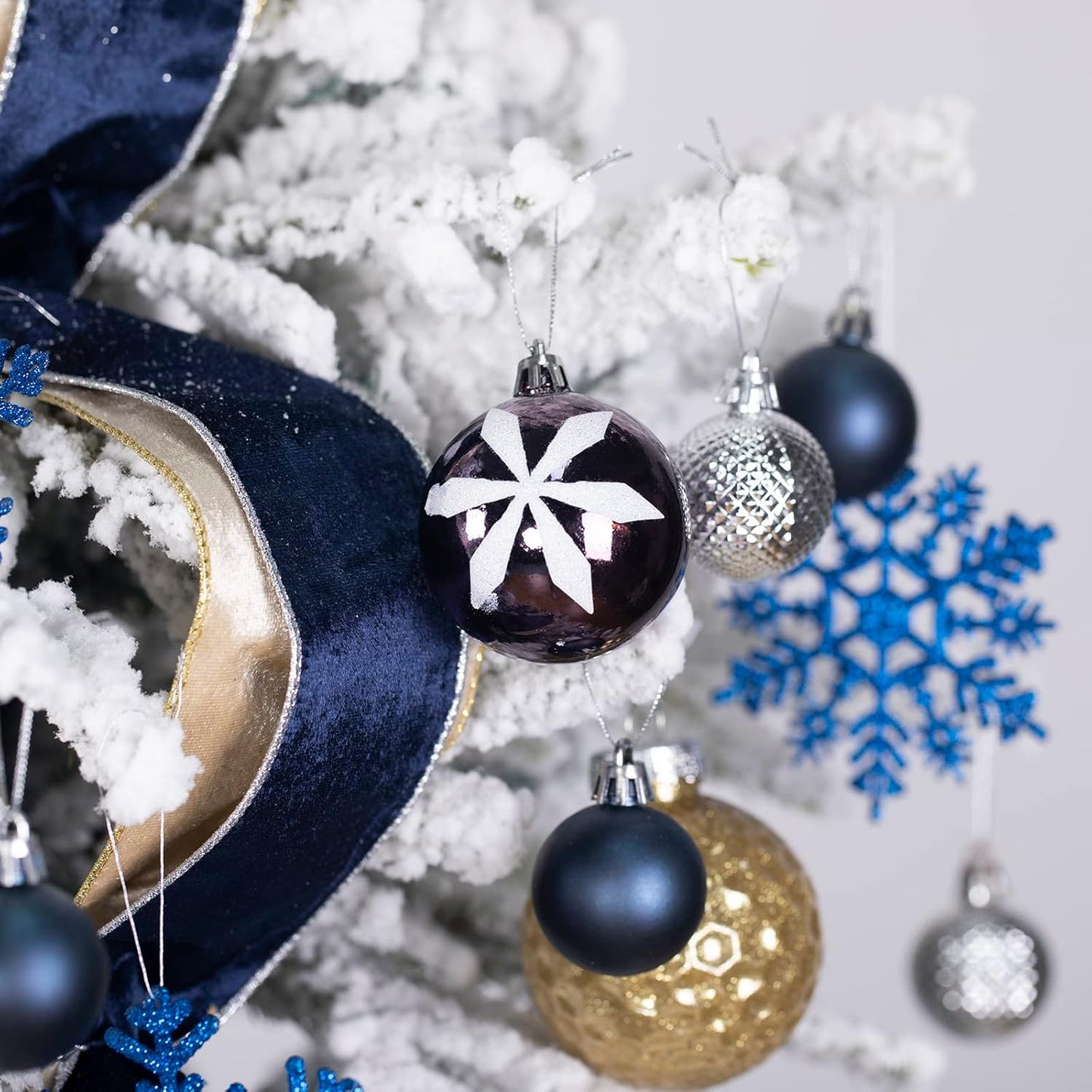 100 Pack Christmas Ball Ornaments,Navy Blue and White Plastic Christmas Balls Shatterproof Christmas Tree Decorations in Indoor,Holiday Xmas Tree Decor Hanging Baubles Balls