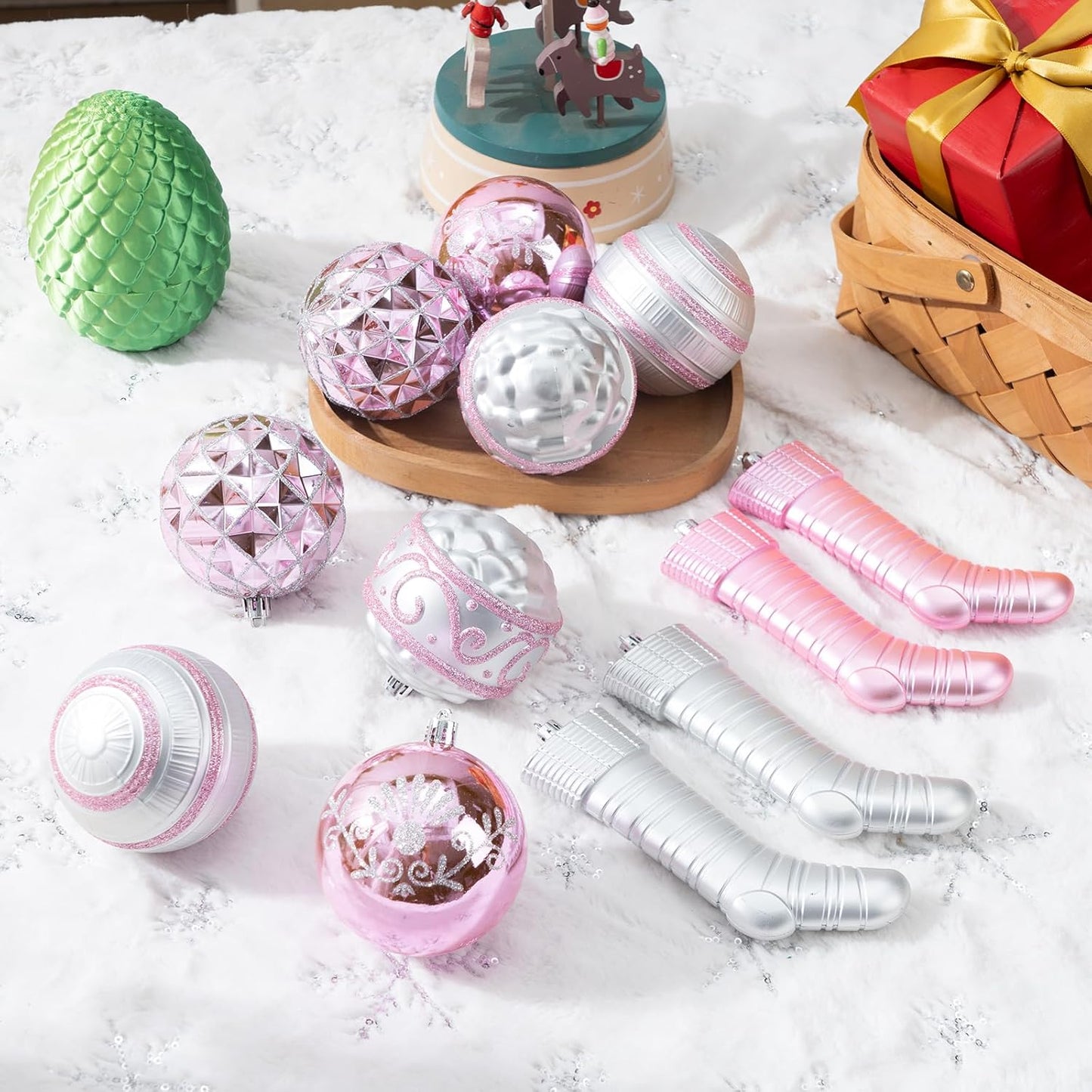 150PCS Pink and Silver Christmas Ornaments, Shatterproof Christmas Ball Ornaments Set, Assorted Christmas Baubles Hanging Decorations for Xmas Tree Home Festival Party Wedding (Pink & Silver)