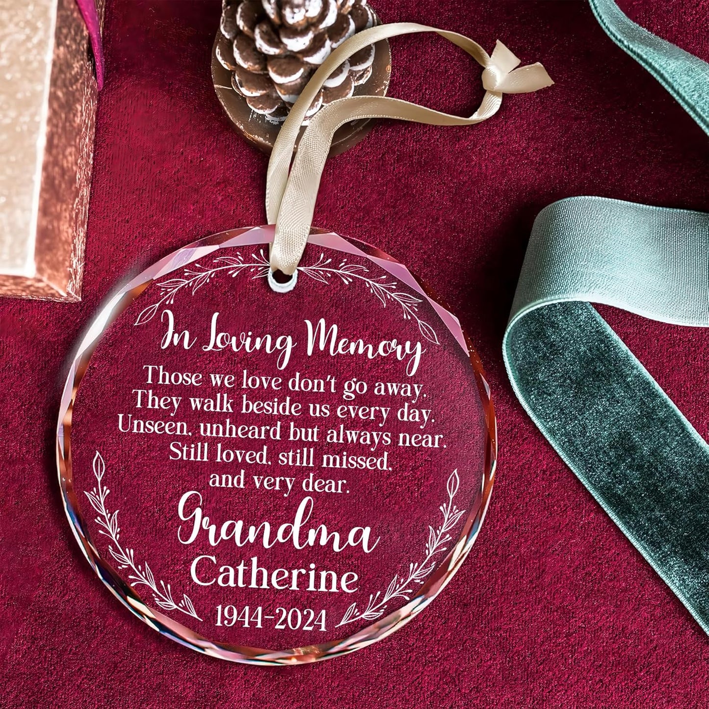 2025 Personalized Memorial Hanging Glass Ornament - in Loving Memory Christmas Ornament for Loss of Loved One - Custom Name & Year - Sympathy Keepsake Gift for Bereavement & Remembrance